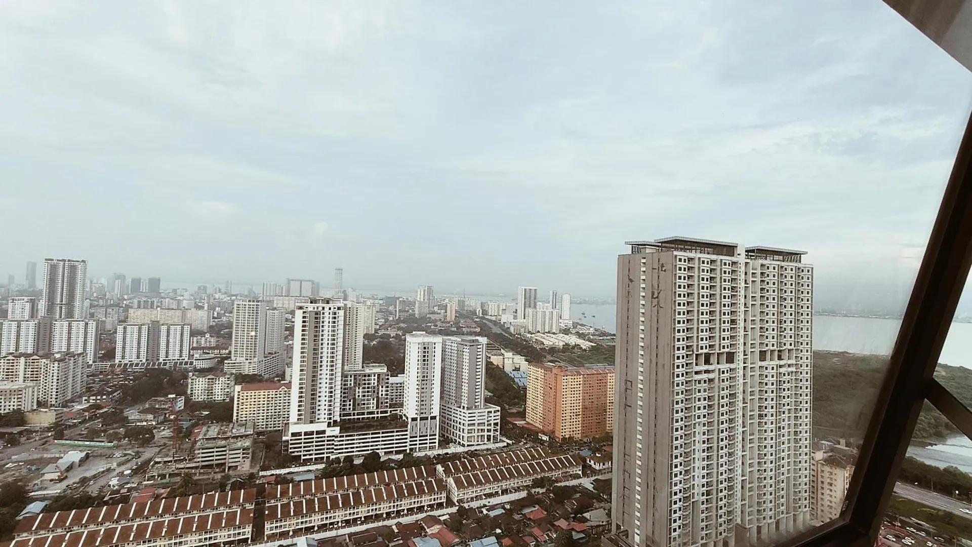 New 2Br Or 3Br Cityview Homestay At Urban Suite By Urban Staycation Ldl Jelutong Malesia